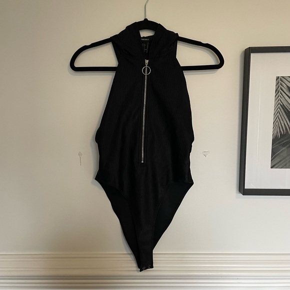 Black bodysuit with hood - Picture 1 of 6
